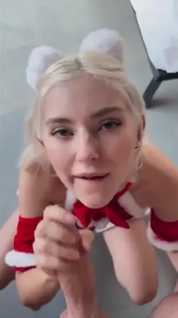 Eva Elfie POV Xmas Dress Blowjob OnlyFans Video Leaked - Image 7