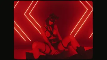 Rachel Cook Topless Kitty Mask Posing Video Leaked - Image 2