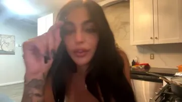 Emily Rinaudo Nude Kitchen OnlyFans Livestream Leaked - Image 25