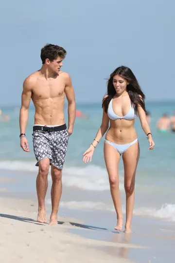 Madison Beer Bikini Camel Toe Public Beach Set Leaked - Image 30
