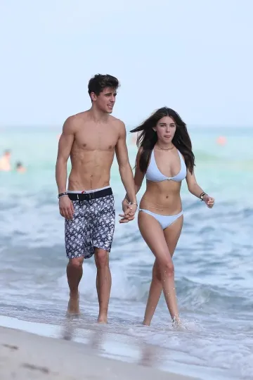 Madison Beer Bikini Camel Toe Public Beach Set Leaked - Image 2