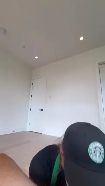 AriKytsya POV Starbucks Cosplay OnlyFans Video Leaked - Image 5