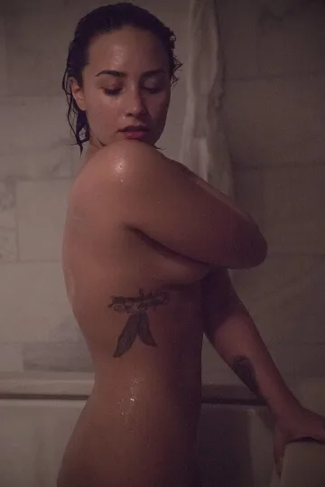 Demi Lovato Nude Magazine Photoshoot Leaked - Image 7