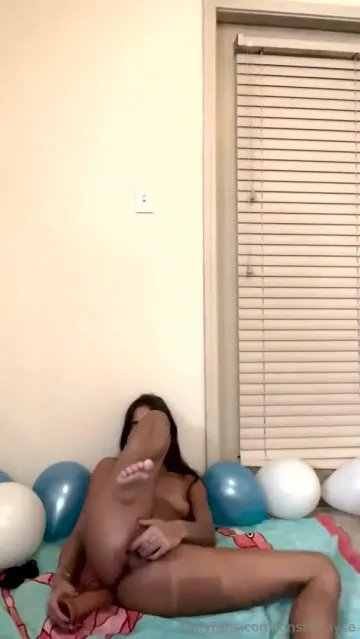 Kinsley Alyse Nude Oiled Masturbation OnlyFans Video Leaked - Image 3