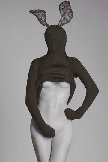 Kendall Jenner Nude Easter Bunny Photoshoot Set Leaked - Image 5