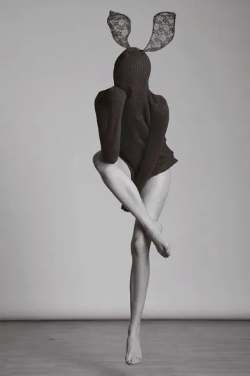 Kendall Jenner Nude Easter Bunny Photoshoot Set Leaked - Image 2