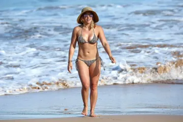 Hilary Duff Paparazzi Bikini Beach Set Leaked - Image 18