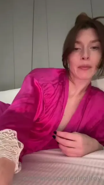 Erin Gilfoy Nude Erotic Reading OnlyFans Video Leaked - Image 8