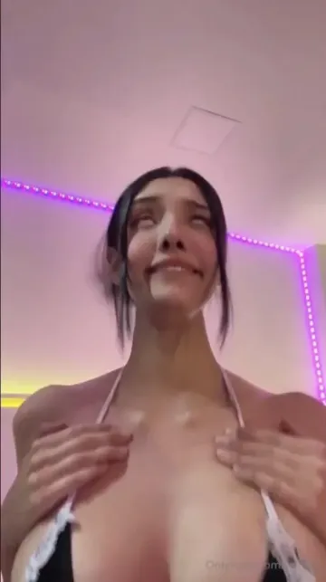 Voulezj Nipple Pinch Reveal OnlyFans Video Leaked - Image 13