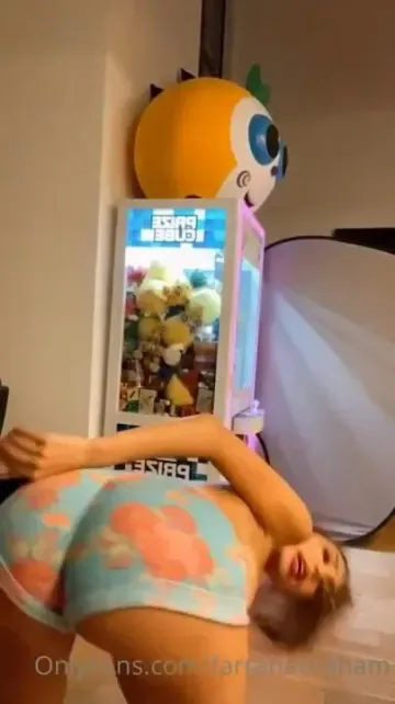 Farrah Abraham Striptease Dance Onlyfans Video Leaked - Image 2