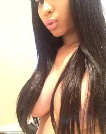 Nicki Minaj Nude Nipple Slips Leaked - Image 13