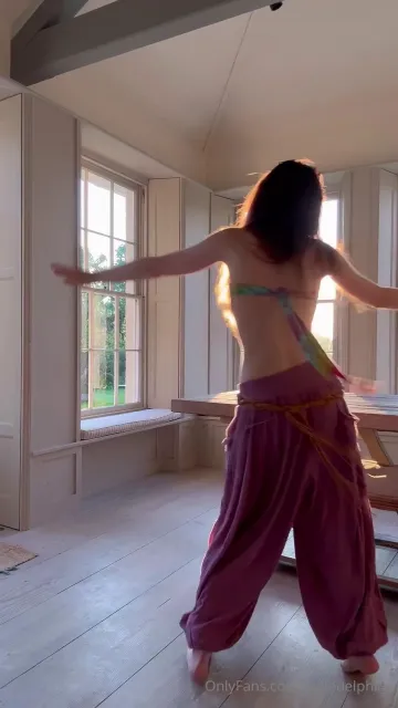 Belle Delphine Sexy Silly Dancing Onlyfans Video Leaked - Image 18