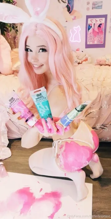 Belle Delphine Ass Painting Onlyfans Video - Image 4