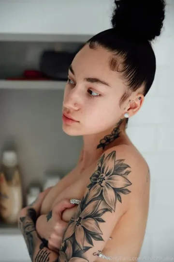 Bhad Bhabie Topless Onlyfans Set Leaked - Image 9