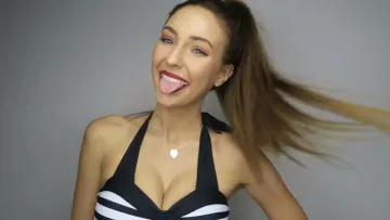 Taylor Alesia Bikini Try-on - Image 15