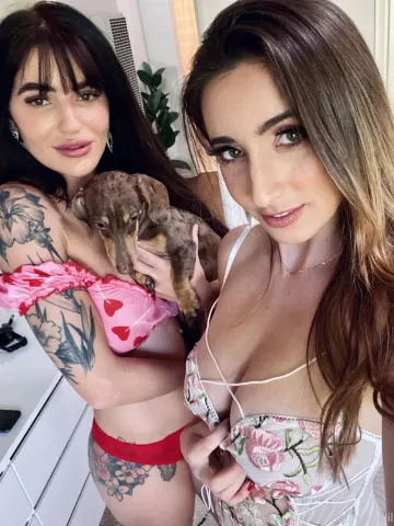 Christina Khalil Girl On Girl Onlyfans Picture Set Leaked - Image 5