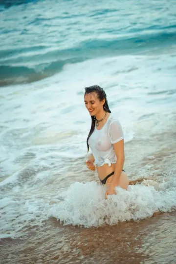 Piper Blush Wet T-shirt - Image 32