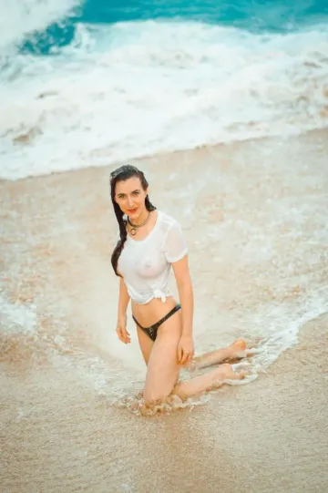 Piper Blush Wet T-shirt - Image 27