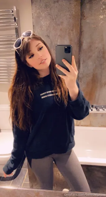 Belle Delphine Nude In Bath With Shoes Onlyfans Set Leaked - Image 26