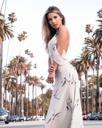 Ayla Woodruff Sexy Pictures - Image 17