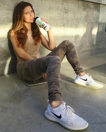 Amanda Cerny Sexy Pictures - Image 11