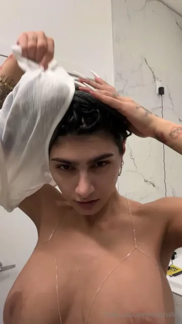 Mia Khalifa Nude Dressing OnlyFans Video Leaked - Image 33