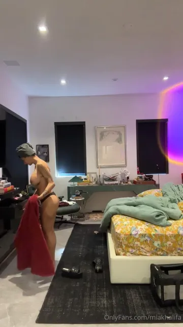 Mia Khalifa Nude Dressing OnlyFans Video Leaked - Image 28