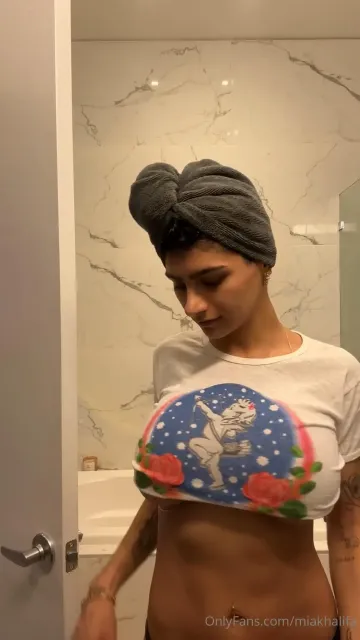 Mia Khalifa Nude Dressing OnlyFans Video Leaked - Image 22