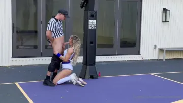 Livvalittle Cosplay Outdoor Blowjob OnlyFans Video Leaked - Image 4