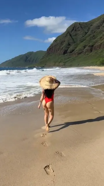 Bella Poarch Sexy Bikini Beach Video Leaked - Image 3