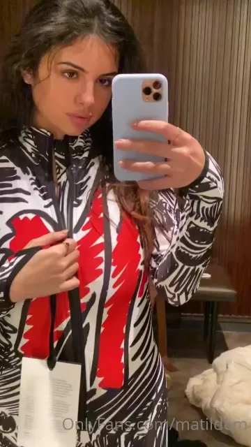 Mati Marroni Nude Dressing Room Flash OnlyFans Video Leaked - Image 3