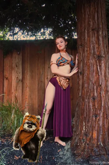 Nora Rivers Nude Slave Leia Cosplay OnlyFans Set Leaked - Image 5