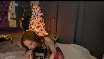 Amouranth Xmas ASMR Cookies OnlyFans Video Leaked - Image 17