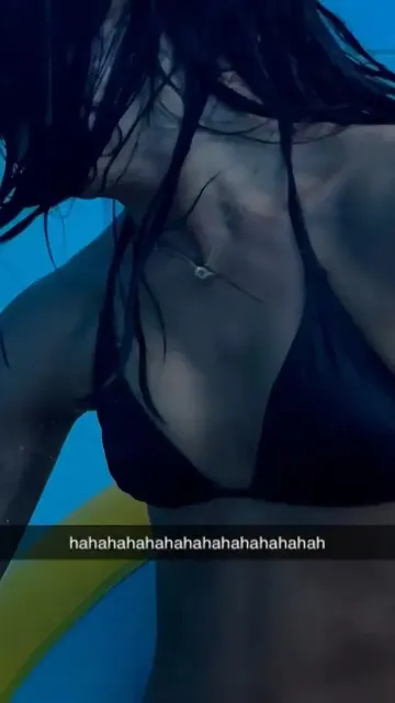 Charli D’Amelio Bikini Waterpark Video Leaked - Image 14