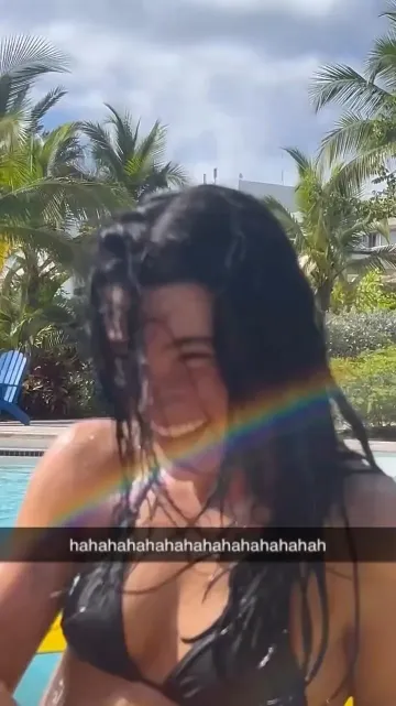 Charli D’Amelio Bikini Waterpark Video Leaked - Image 15