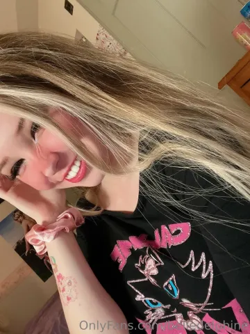 Belle Delphine Nude Nostalgia Quest Onlyfans Set Leaked - Image 5