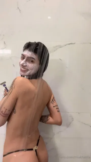 Mia Khalifa Nude Shower Shaving OnlyFans Video Leaked - Image 31