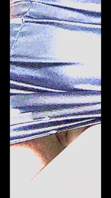 Taylor Alesia Upskirt - Image 5