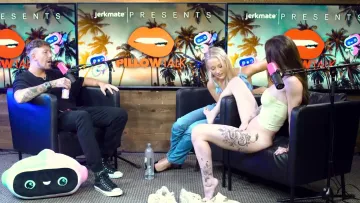 Dainty Wilder Nude Squirt On Podcast OnlyFans Video Leaked - Image 10