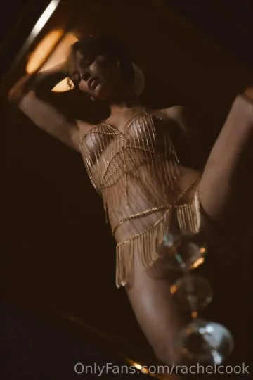 Rachel Cook Nude Chain Lingerie Posing Set Leaked - Image 13