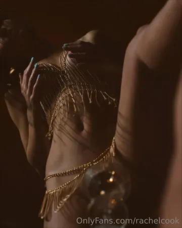 Rachel Cook Nude Chain Lingerie Posing Set Leaked - Image 34