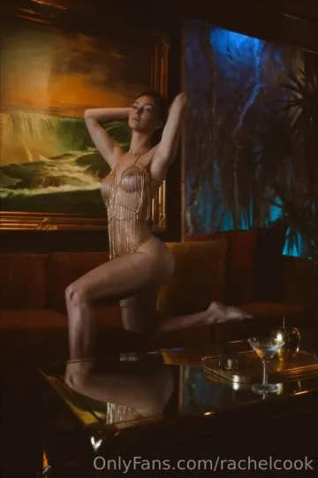 Rachel Cook Nude Chain Lingerie Posing Set Leaked - Image 23