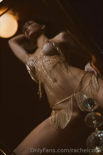 Rachel Cook Nude Chain Lingerie Posing Set Leaked - Image 15