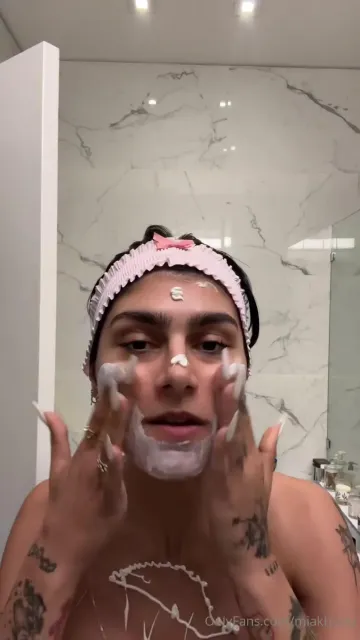Mia Khalifa Nude Shower Prep OnlyFans Video Leaked - Image 5