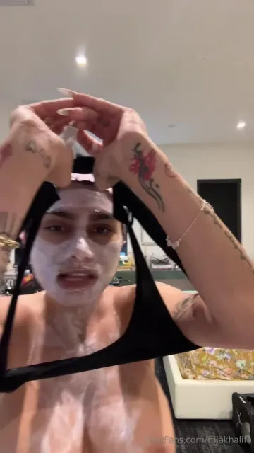 Mia Khalifa Nude Shower Prep OnlyFans Video Leaked - Image 22