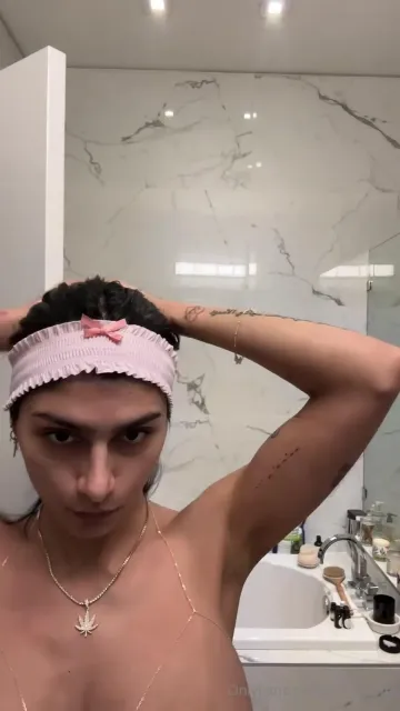 Mia Khalifa Nude Shower Prep OnlyFans Video Leaked - Image 17