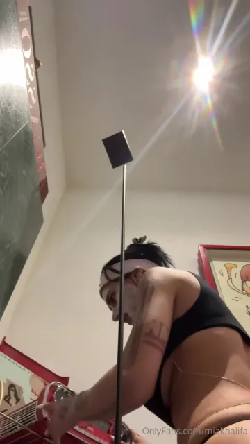 Mia Khalifa Nude Shower Prep OnlyFans Video Leaked - Image 18