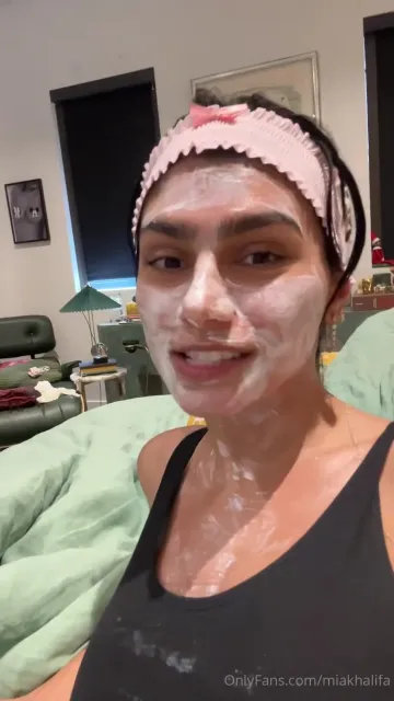 Mia Khalifa Nude Shower Prep OnlyFans Video Leaked - Image 10