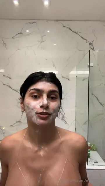 Mia Khalifa Nude Shower Prep Part 2 OnlyFans Video Leaked - Image 16