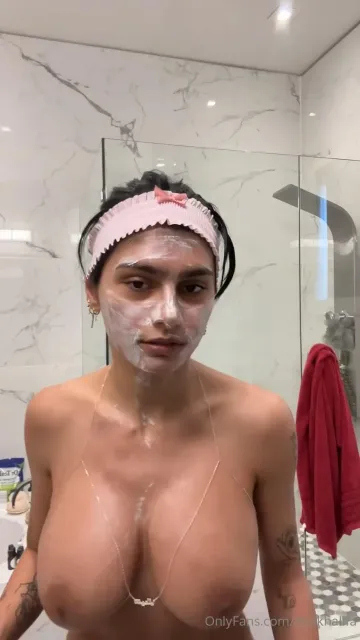 Mia Khalifa Nude Shower Prep Part 2 OnlyFans Video Leaked - Image 9